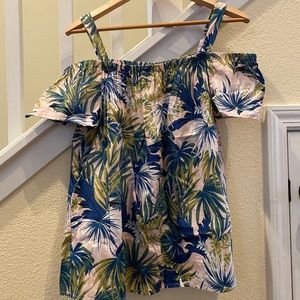 Bobeau Cold Shoulder Tropical Top